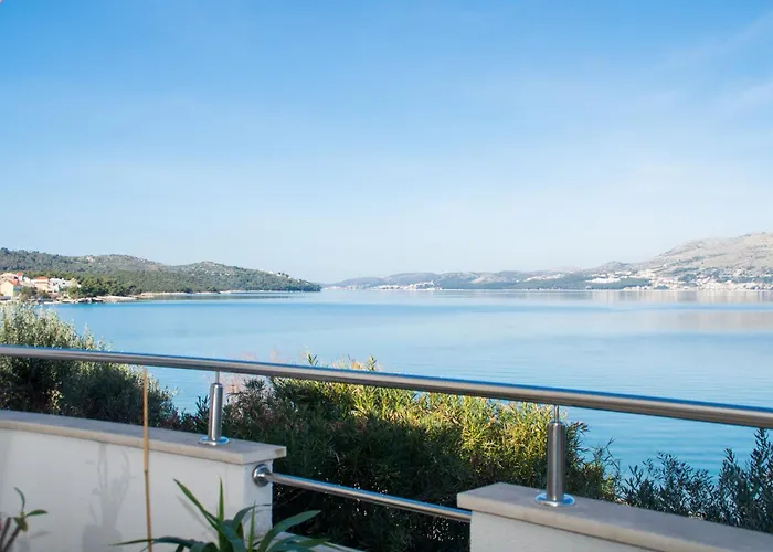 Apartman By The Sea Okrug Gornji, Ciovo - 459 Trogir